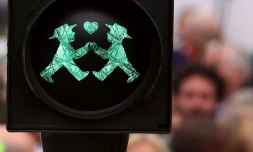 Des prĂȘtres catholiques ont lancĂ© une vaste action en Allemagne visant Ă bĂ©nir le mariage de couples homosexuels, auquel le Vatican a rĂ©cemment rĂ©affirmĂ© sa stricte opposition