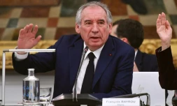 Le nouveau Premier ministre présidait lundi soir le conseil municipal de Pau (Pyrénées-Atlantiques), ville dont il veut rester le maire. AFP/Gaizka Iroz