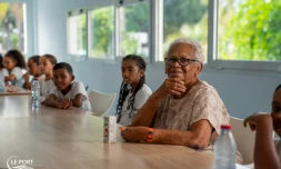 Le Port : les membres du Conseil Municipal des Enfants visitent nos aîné