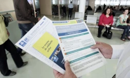 Les départements dirigés par la droite et le centre ont annoncé jeudi leur intention de suspendre le versement du revenu de solidarité active (RSA) et d'arrêter de prendre en charge les nouveaux mineurs non accompagnés (MNA) si le gouvernement ne revient pas sur les ponctions budgétaires prévues en 2025 ( AFP / FRANCOIS GUILLOT )