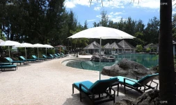 plage et hôtel 