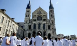 Obsèques à Reims le 1er juin 2023 de Carène Mezino, une infirmière de 37 ans poignardée à mort fin mai à l'hôpital de Reims ( AFP / FRANCOIS NASCIMBENI )