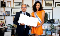 Cyrille Melchior reçoit Mélanie Odules, Miss Réunion 2023