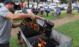 Les éleveurs JA et FDSEA devant la préfecture