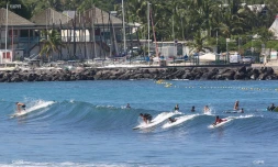 Surf Roches Noires 