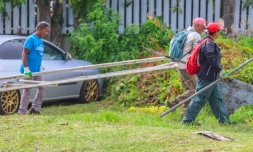 Saint-Benoît : l'opération "vide fond de cour" se poursuit