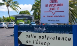 Inauguration du centre de vaccination à l'Étang Saint-Paul