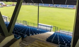 réhabilitation du stade jean ivoula 