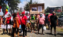 Saint-Pierre : une manifestation sur le marché à l'appel de l'intersyndicale 