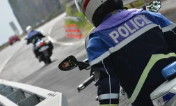 Contrôle de poids lourds Police sur la route du littoral