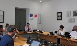réunion de crise covid