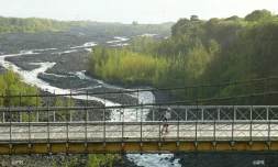 pont de la rivière de l'est