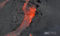 volcan éruption juillet 2023