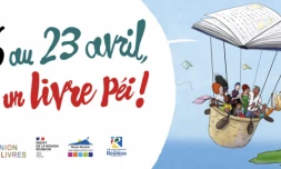 Je lis un livre péï