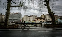 Le quai Fulchiron, où le jeune Quentin Deranque a été mortellement blessé par six individus, le 12 février 2026 ( AFP / OLIVIER CHASSIGNOLE )