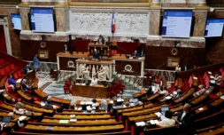 Le projet de loi transposant plusieurs accords trouvés entre syndicats et patronat, dont celui destiné à faciliter l'emploi des seniors, arrive jeudi en première lecture à l'Assemblée nationale ( AFP / Ludovic MARIN )