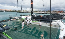 Territoire de l'Ouest : le Sodebo Ultim 3 est arrivé au port de Saint-Gilles