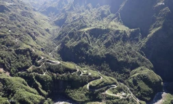 Route de Cilaos fermée vue du ciel