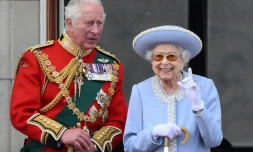  Le prince Charles et sa mère la reine Elizabeth II au balcon de Buckingham place lors de son Jubilé de platine le 2 juin 2022 