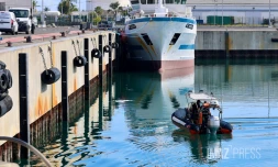Le Port : une femme poignardée, son compagnon se jette en voiture dans la darse
