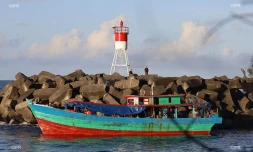 Samedi 13 avril - Sainte-Rose - Un bateau non identifié tente d'accoster dans le port