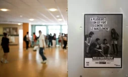 Le harcÚlement à l'école, qui toucherait un élÚve sur dix, a été érigé en priorité absolue du gouvernement pour l'année scolaire 2023-2024 ( AFP / Emmanuel DUNAND )