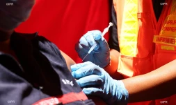 Vaccins anti-covid : 32 pompiers vaccinés à Saint-Denis