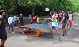 Teqball plateau caillou