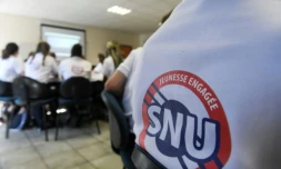 Des jeunes du Service National Universel (SNU) à la base aérienne 116 de Luxeuil-Saint Sauveur, le 24 juin 2019 en Haute-Saône ( AFP / SEBASTIEN BOZON )