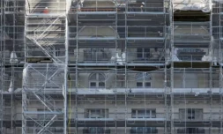 Le Sénat examine mardi en première lecture une proposition de loi déposée par LR pour "relancer la construction et la production de logements" ( AFP / Joel Saget )