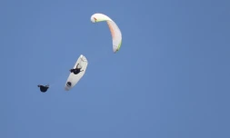 Un concours de parapente Master Accro se de?roule a? Saint-Leu ce dimanche. (Photo RB Imaz Press Re?union)