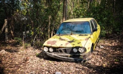 Epave de voiture