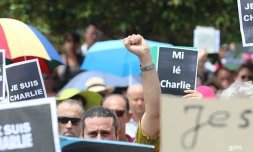 Hommage Charlie Champ Fleuri