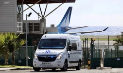 manifestation coronavirus aéroport