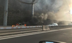 voiture en feu route du littoral