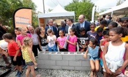Pose de première pierre de l'école Bellemène
