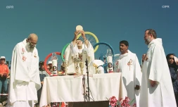 Le père François Glénac au piton des neiges