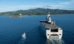 Déchargement Mistral à Mayotte coronaviruus 16 avril 2020