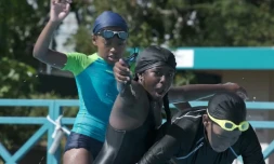 Savoir nager, une priorité pour les enfants du Port !