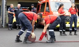 des lycéens du tampon en visite au centre d'incendie et de secours