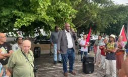 Saint-Denis : un hommage rendu à la lutte des Chagossiens sur le parvis des Droits de l'homme