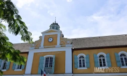 hotel de ville de saint-pierre 
