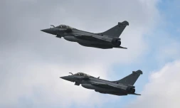 Des avions Rafale F3R décollent de l'aéroport militaire d'Andravida, en Grèce, le 19 avril 2021