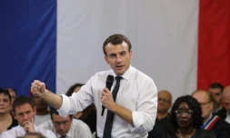 Emmanuel Macron s'exprime lors d'une réunion dans le cadre du grand débat national à Evry-Courcouronnes, le 4 février 2019