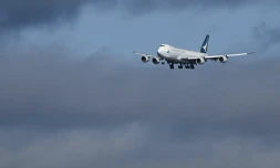 Un avion cargo Boeing 747 de Cathay Pacific atterrit à l'aéroport international Ted Stevens (ANC) d'Anchorage, en Alaska, le 17 septembre 2022 (illustration) - Patrick T. FALLON / AFP
