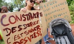 Saint-Denis: colère des habitants du quartier de la Colline face 
