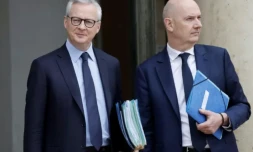 Les ministres de l'Economie, Bruno Le Maire (G), et de l'Industrie, Roland Lescure (D), à l'Elysée à Paris, le 22 mars 2023 ( AFP / Ludovic MARIN )