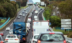 embouteillages Est vers saint-denis, le chef-lieu 