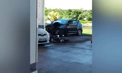 Accident dans une station service de la Possession