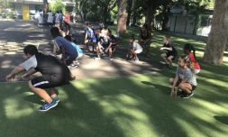 les élèves de l'école Louise Siarane fêtent le sport [